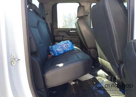 2022 Chevrolet Silverado 2500Hd 4Wd Standard Bed Wt z USA, uszkodzony, nr VIN 1GC2YLE70NF319007